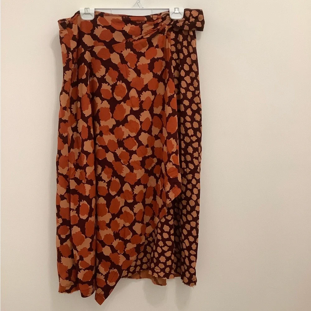 Anthropologie patterned midi skirt❤️❤️❤️❤️ - Picture 2 of 8